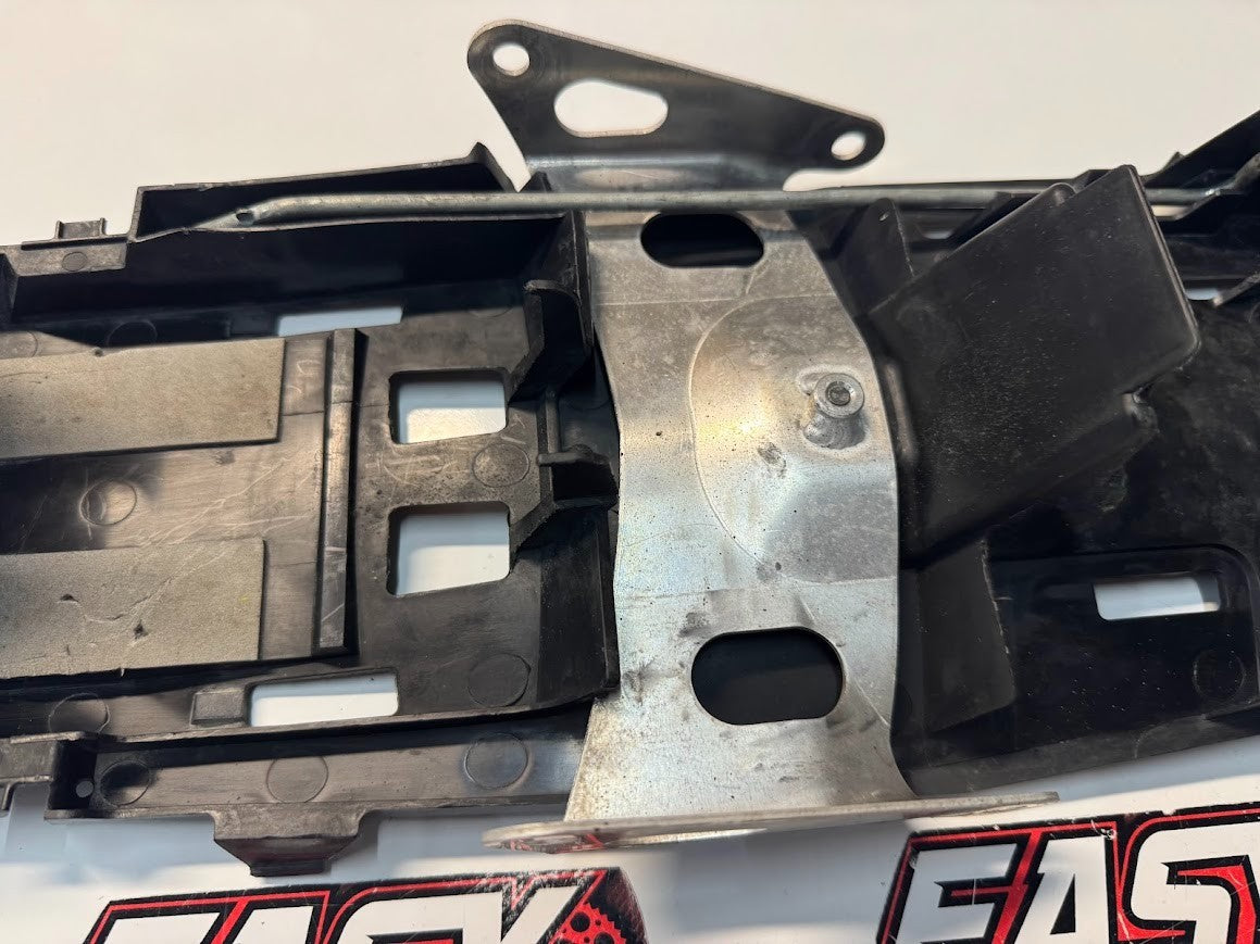 Rear Fender Battery Tray Suzuki GSXR 1000 07-08 2008 63111-21H00