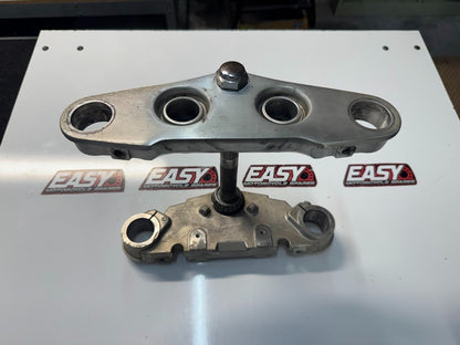 Suzuki VL 1500 Intruder 2001-2004 Triple Tree Set OEM Genuine 51410-10F30