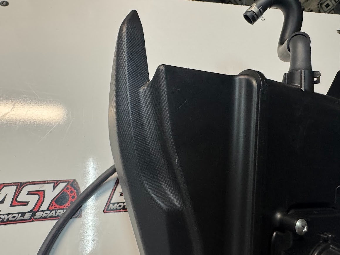 Yamaha YZF R7 2022-2025 Airbox Complete OEM Genuine 1WS-14401-00
