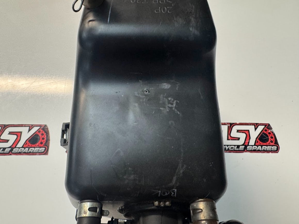 Yamaha YZF R15 2011-2018 Airbox Assembly OEM Genuine 20P-E4411-00