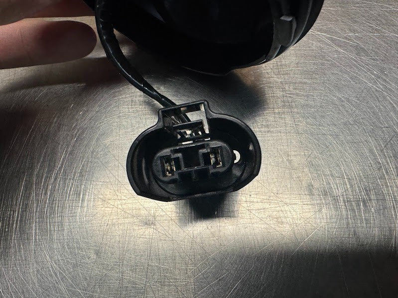 Suzuki GSXR 1000 2005-2006 Locking Cap Cover Koito OEM Genuine