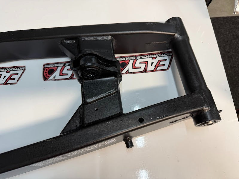 Swing Arm Honda CBR 500R 2013-2018 OEM 52200-MGZ-J00 Swingarm