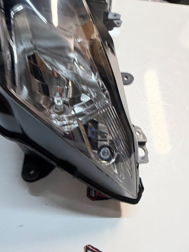 Headlight Assembly Kawasaki Ninja 300 2013-2017 OEM 23007-0174 *VGC*