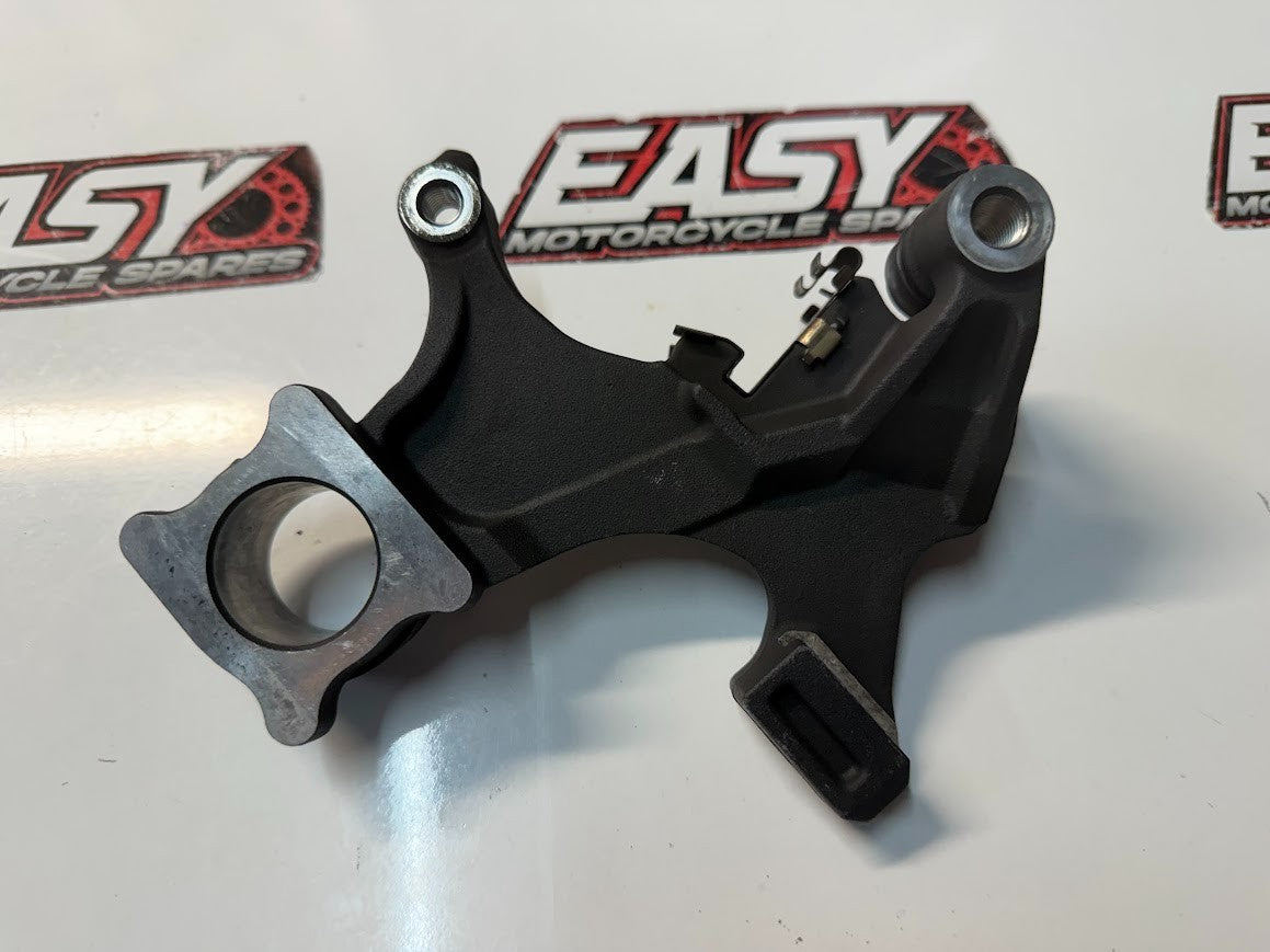 Rear Brake Caliper Holder Suzuki GSXR 1000 2007-2008 OEM 69150-21H00