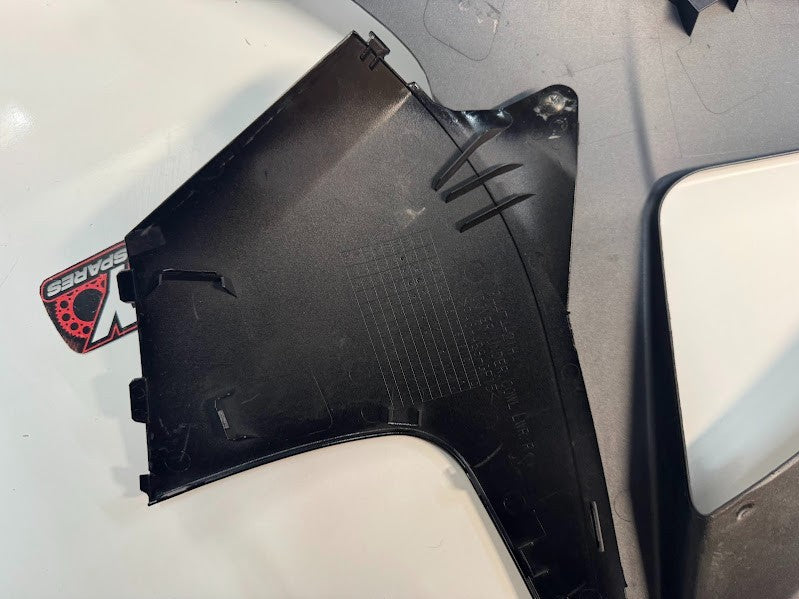 Suzuki GSXR 1000 2007-2008 RH Main Fairing OEM Genuine 94475-21H