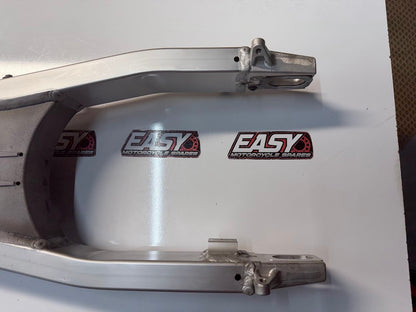 Swingarm Suzuki GSF 1250 S Bandit 2007-2012 OEM 61000-49G00 Swing Arm
