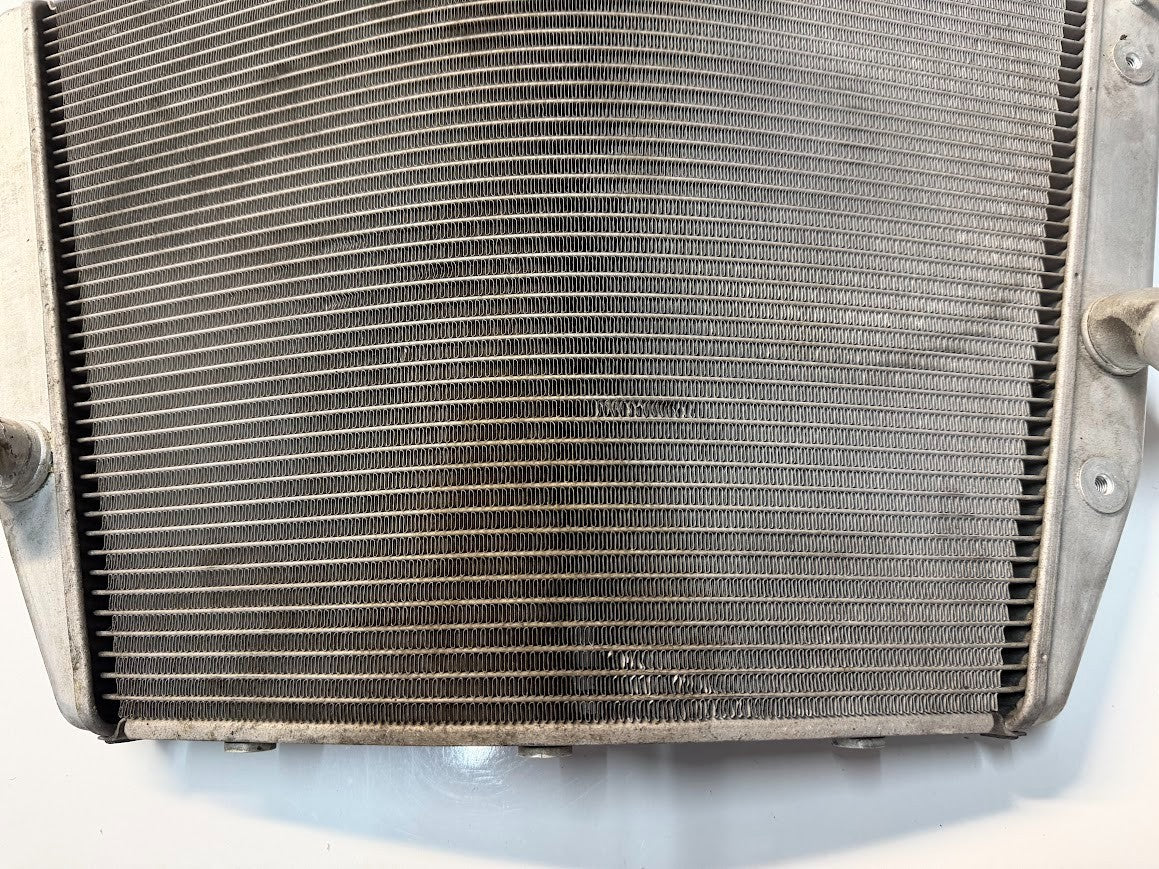 Radiator Cooling Suzuki GSXR 1000 2007-2008 OEM 17710-21H00