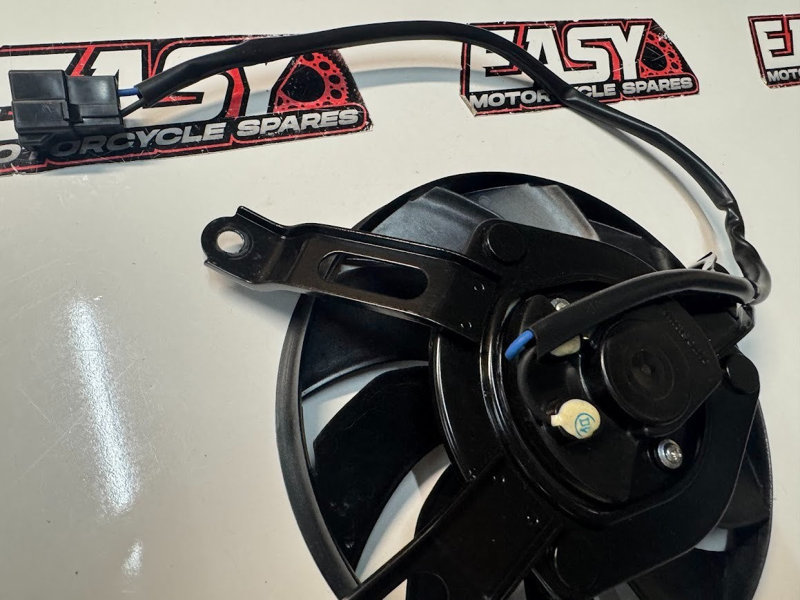 Yamaha YZF R1 2015-2025 LH Radiator Thermo Fan OEM Genuine 2CR-12405-00