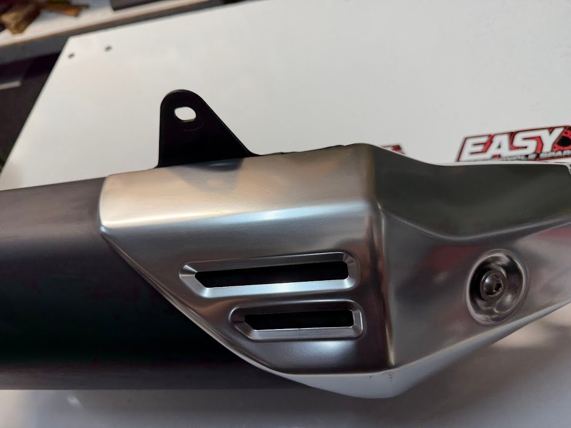 Muffler Exhaust Silencer Suzuki GSXR 1000 2020-2025 OEM 14310-17KD0