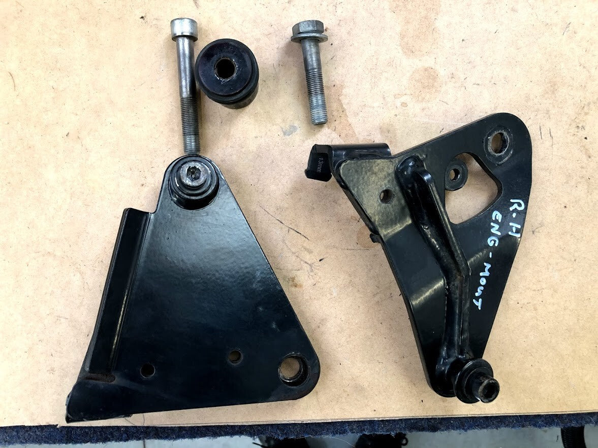 Engines Mounts Yamaha R1 2009