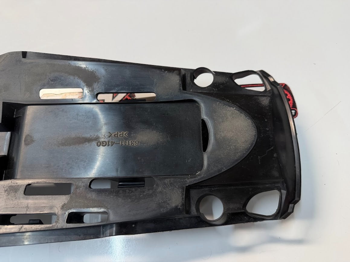 Rear Fender Inner Suzuki GSXR 1000 2005-2006 OEM 63111-41G01