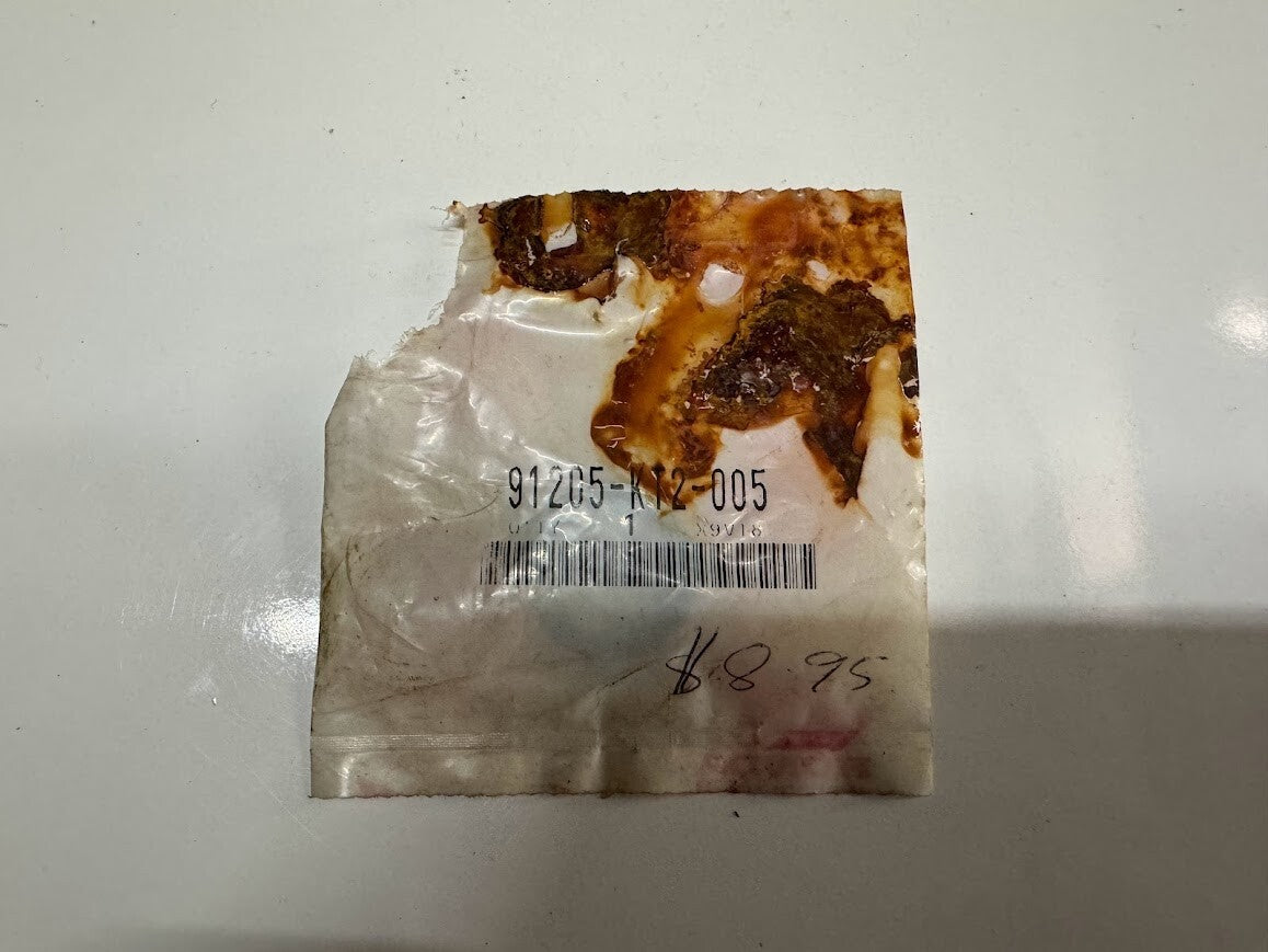 Honda OIL SEAL (17.5X26X5) 91205-KT2-005
