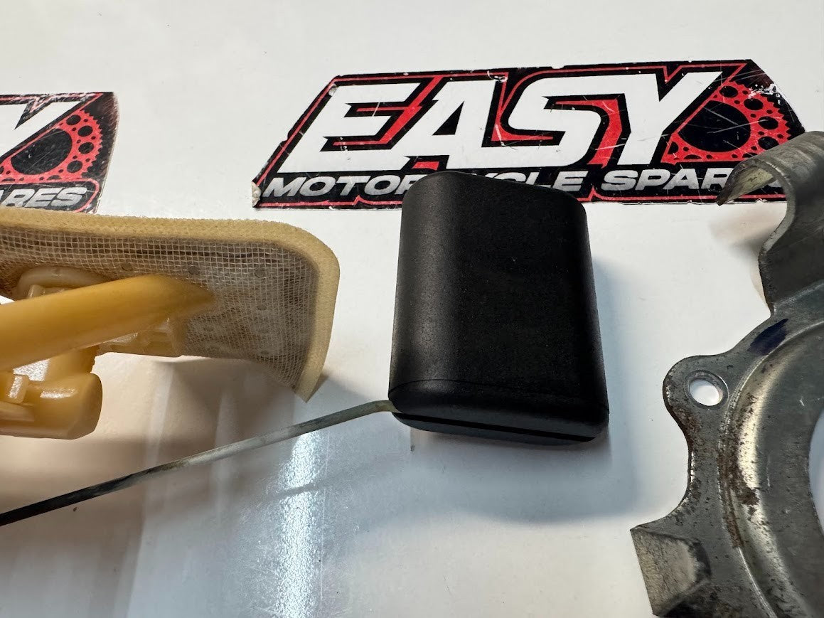 Yamaha YZF R15 2015-2018 Fuel Pump Assembly OEM Genuine 2FB-E3907-10