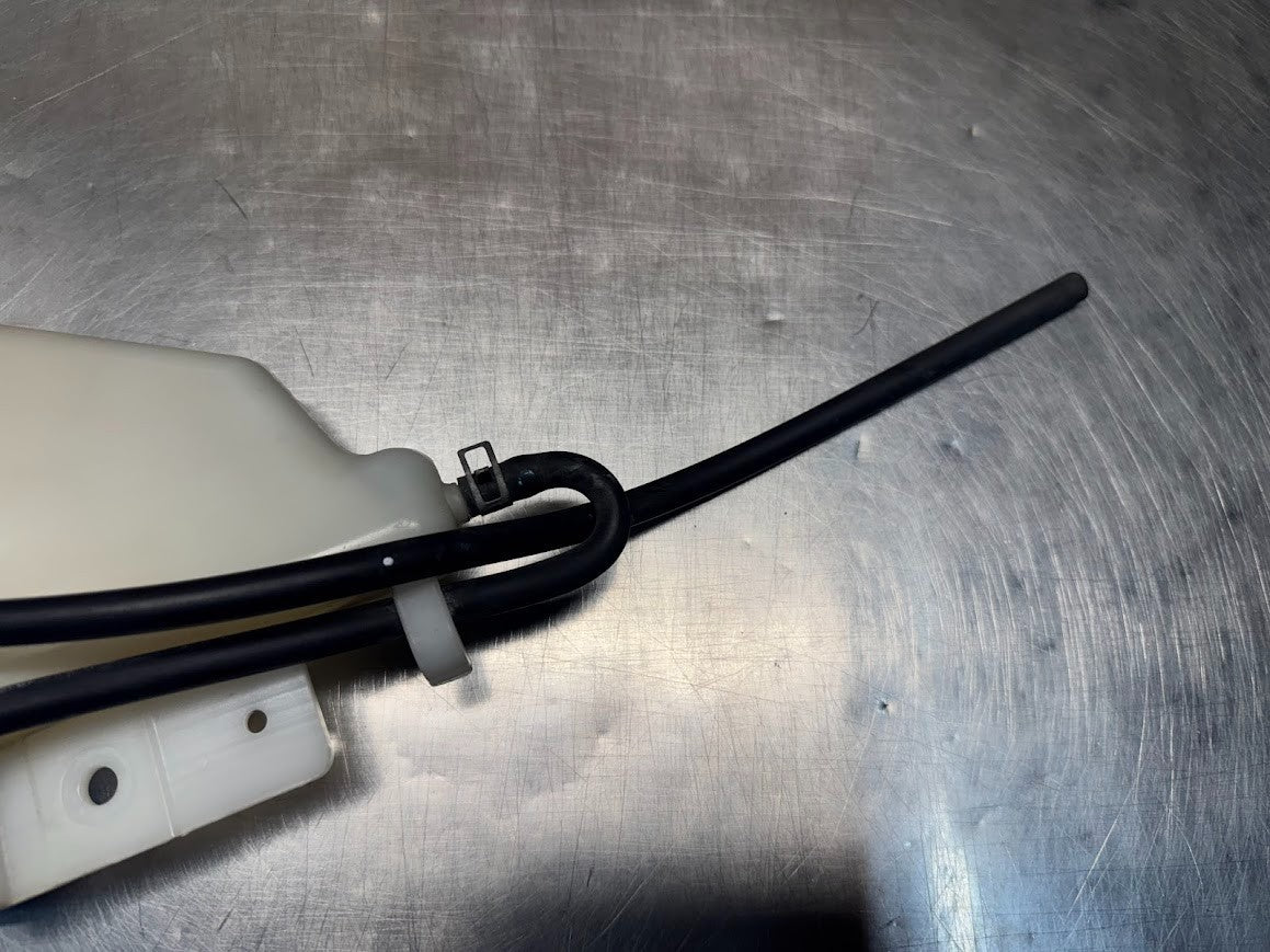 Suzuki GSXR 1000 2005-2006 Coolant Overflow Reservoir Tank OEM 17910-41G00