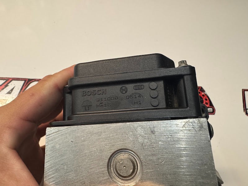 BMW F800 ST 2009 ABS Module Pump OEM Genuine 34517691927