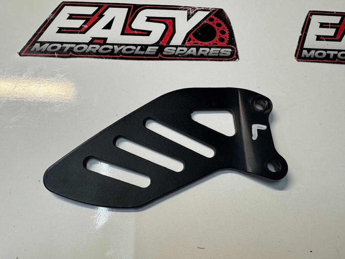 LH Heel Guard Suzuki GSXR 1000 07-08 2008 43576-41G01