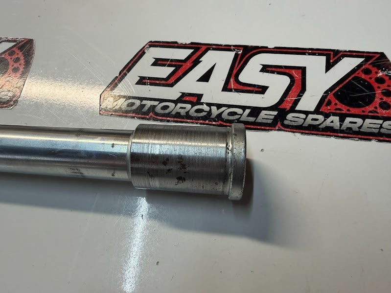 Front Wheel Axle Kawasaki Vulcan S 650 2015-2026 OEM 41068-0059