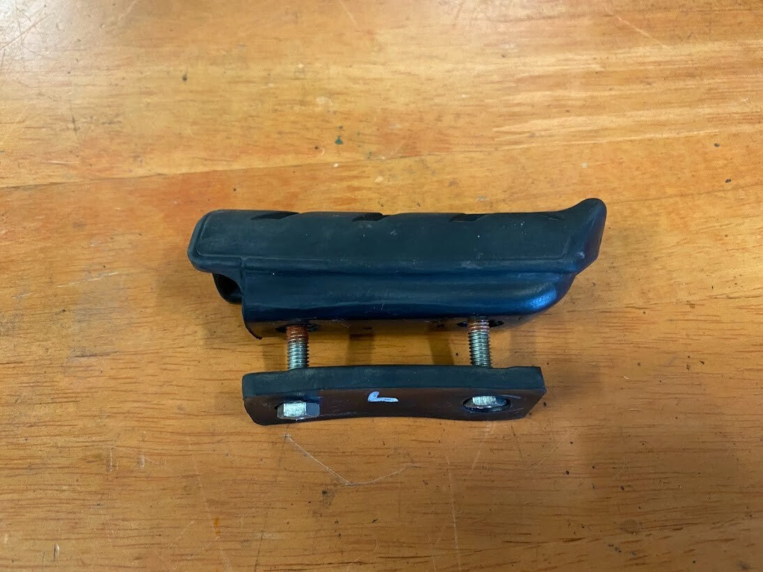 LH Riders Peg Rubber Honda CB 300F 14-18 2017 50661-KYJ-305