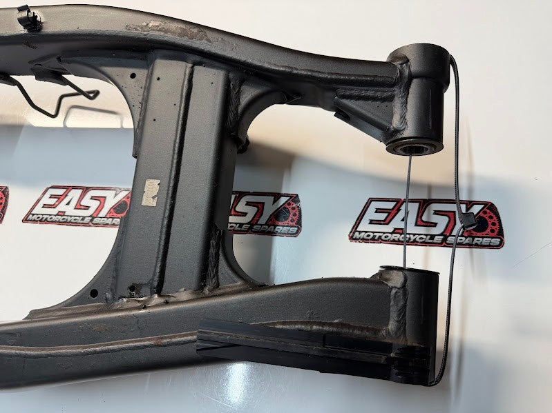 Swingarm Suspension Kawasaki Vulcan S 650 2015-2026 OEM 33001-0625-18R Swing Arm