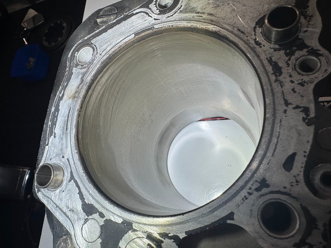 Suzuki VL 1500 Intruder 1998-2004 Cylinder Barrel Set OEM Genuine