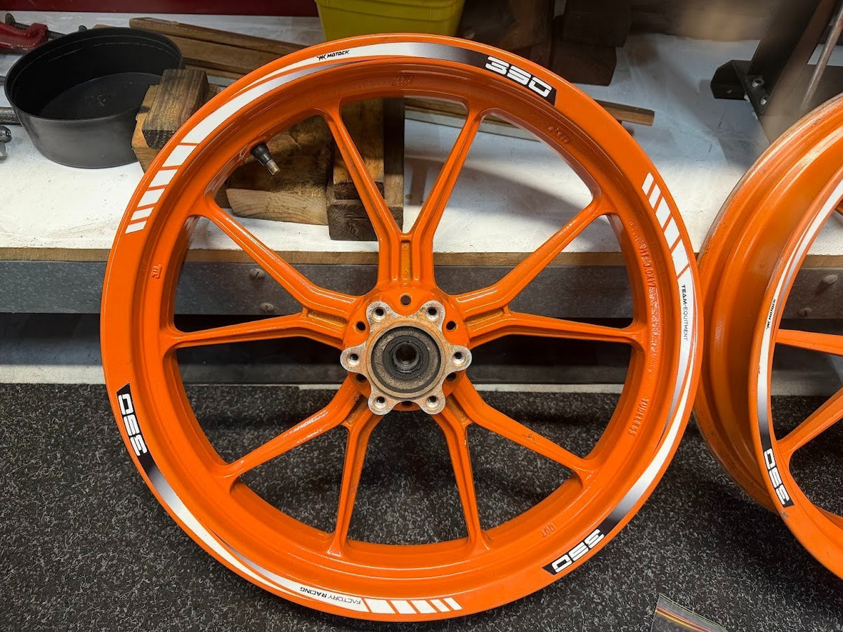 Front & Rear Wheel Set KTM RC 390 2014-2016 OEM 9020920104404