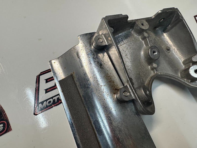 Suzuki VL 1500 Intruder 1998-2004 Headlight Bracket Housing OEM 51850-10F01