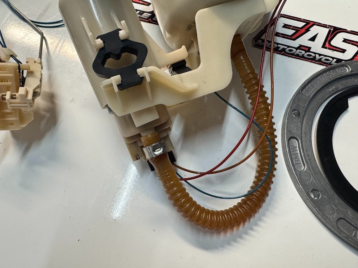 BMW S1000RR 2016 Fuel Pump Assembly Complete OEM Genuine K46 16147718349