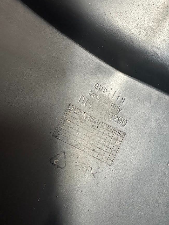 Aprilia RS4 125 4T 2011-2016 Front Hugger Fender Mudguard OEM Genuine 897700