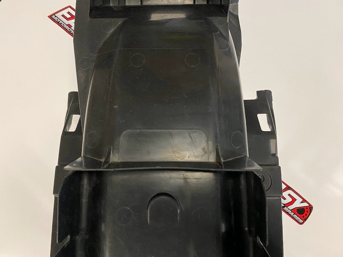 Rear Fender Suzuki GSX 750F 2004 63111-08FB0-291