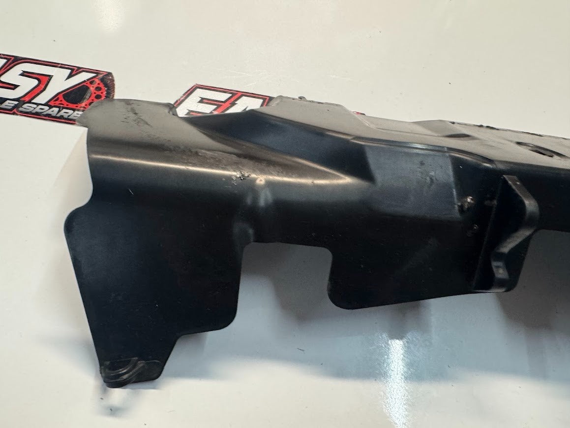 Suzuki GSXR 1000 2009-2016 Radiator Heat Shield OEM Genuine 17771-47H00