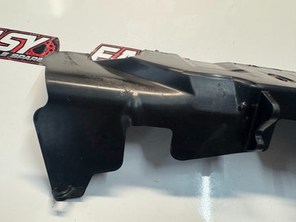 Suzuki GSXR 1000 2009-2016 Radiator Heat Shield OEM Genuine 17771-47H00