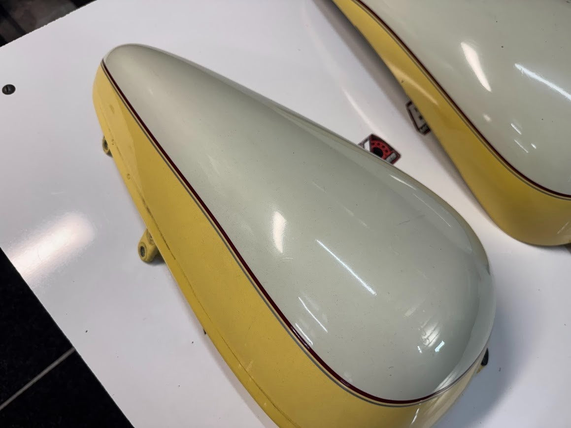 Suzuki VL 1500 Intruder 2003 Side Tank Covers OEM Genuine 47900-10F40