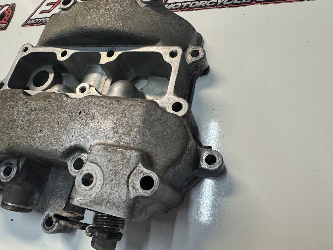 Suzuki VL 1500 Intruder 1998-2004 Front Cylinder Head Cover OEM 11101-10F00