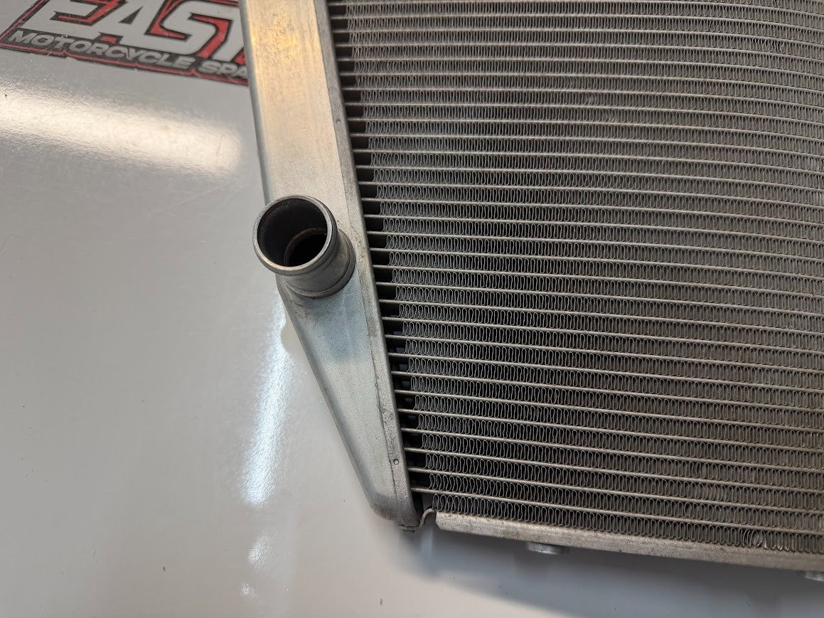 Radiator Cooling Suzuki GSXR 1000 2007-2008 OEM 17710-21H00