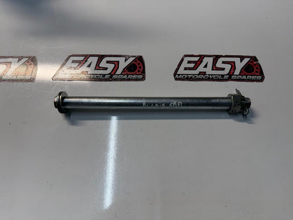 Front Wheel Axle Kawasaki Ninja 500 2024-2026 OEM 41068-0643