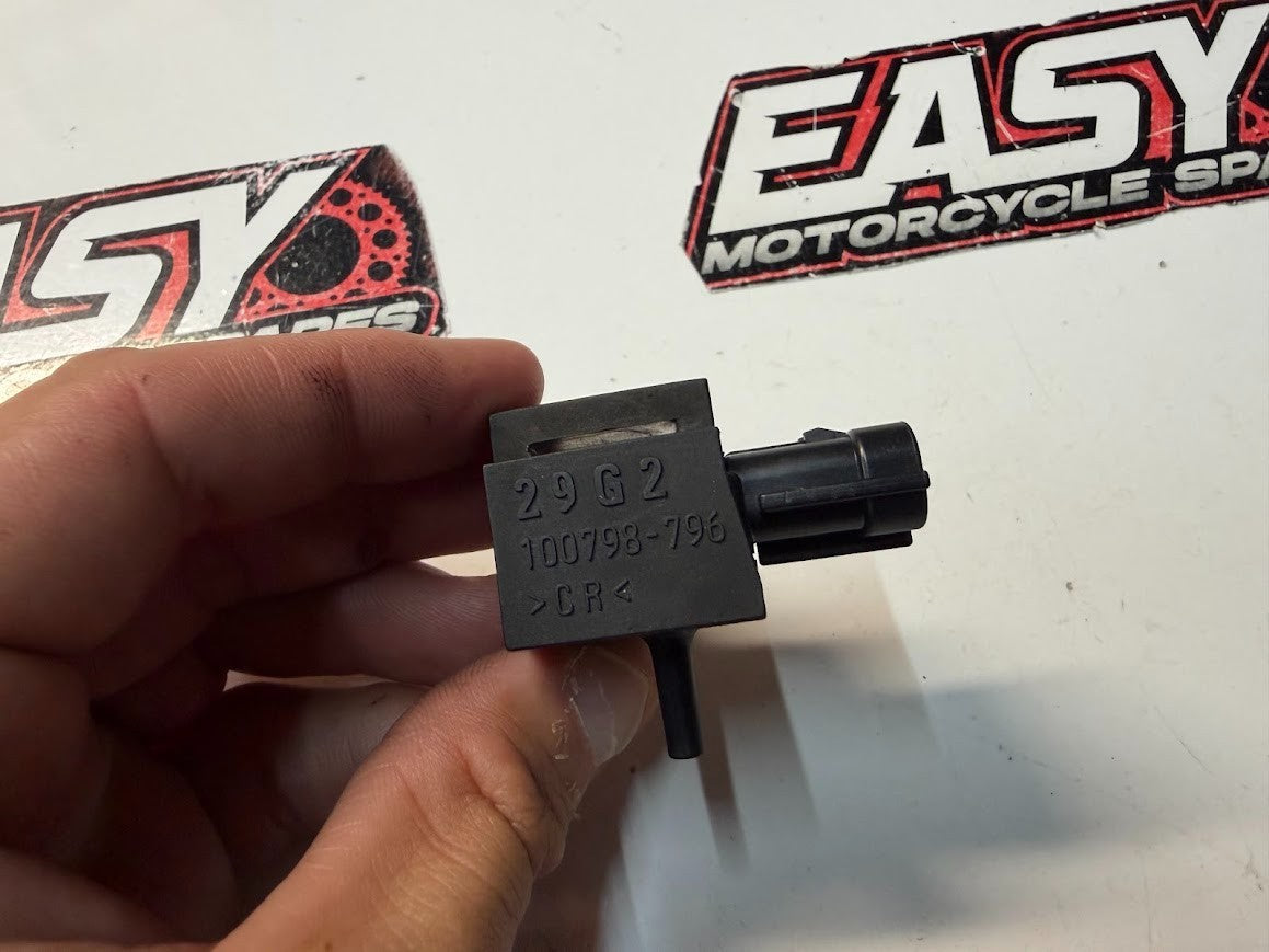 Boost Sensor Airbox Suzuki GSF 1250 S Bandit 2007-2016 OEM 15630-29G20