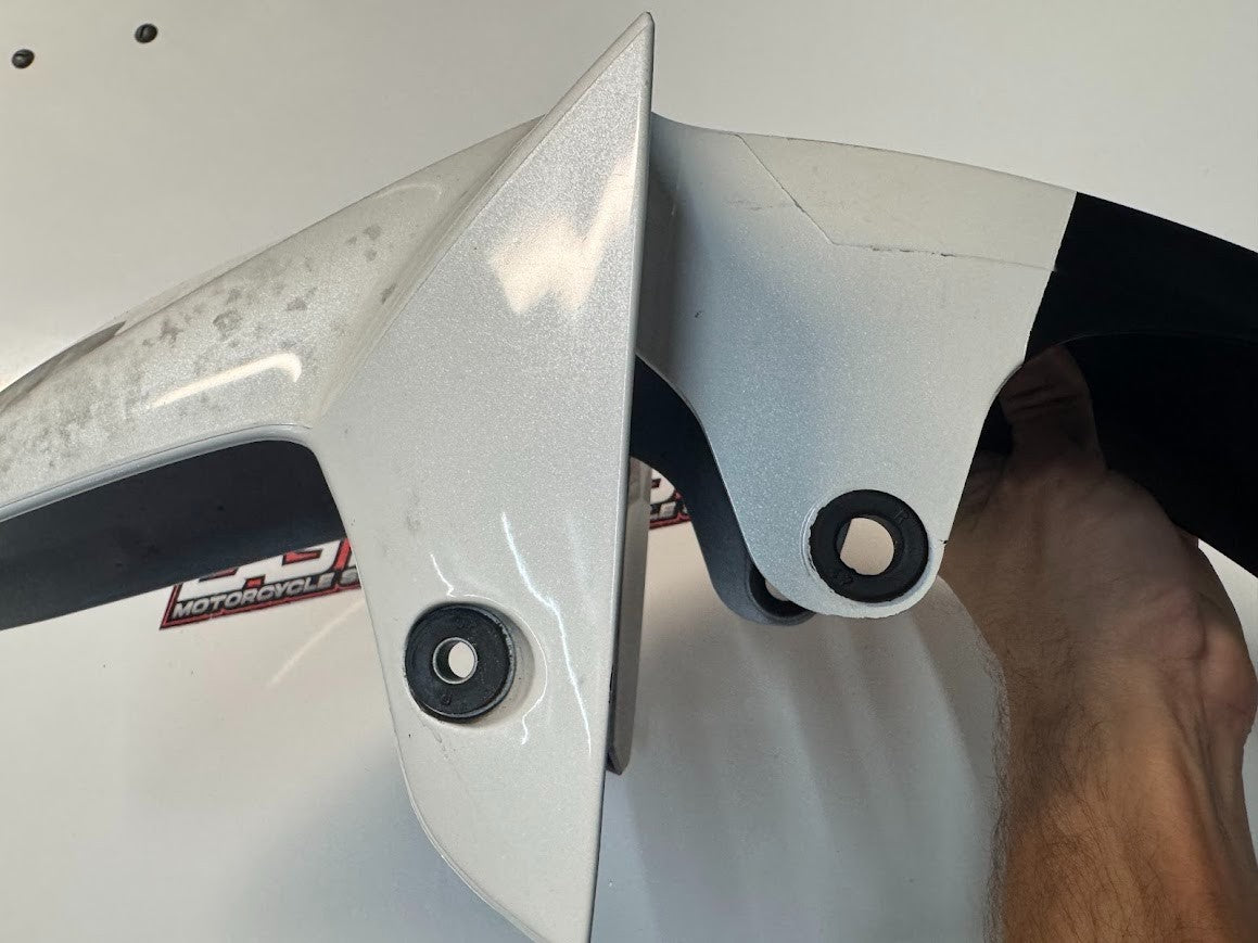 Yamaha YZF R15 2013-2016 Front Fender Mudguard Hugger OEM Genuine 1CK-F1511-00