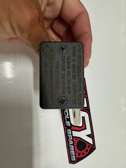 Rear Brake Reservoir Suzuki GS 500 2006