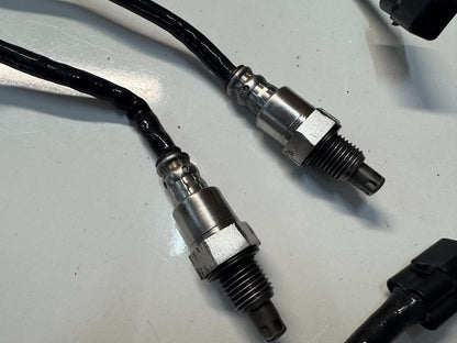 Yamaha YZF R1 2015-2025 o2 Oxygen Sensor Pair OEM Genuine 2CR-8592A-20