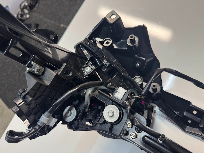 Yamaha YZF R1 2020-2025 Headlight Assembly OEM Genuine B3L-84300-00