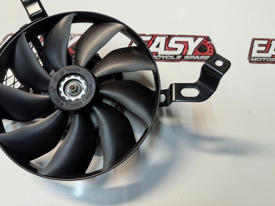 Radiator Thermo Cooling Fan Suzuki GSXR 1000 2007-2008 OEM 17800-21H00