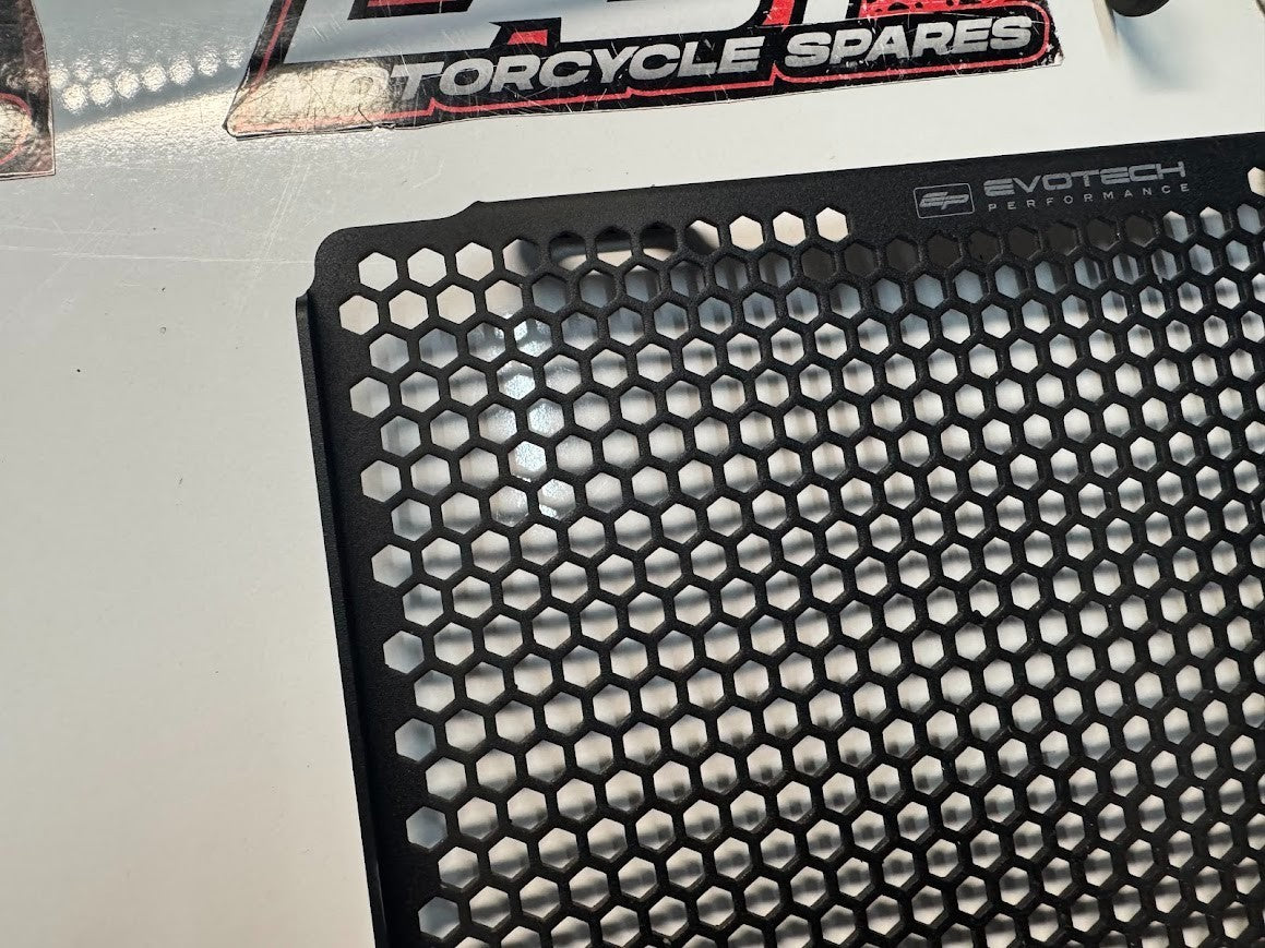 Yamaha YZF R1 2015-2025 Evotech Performance Yamaha R1 Radiator Guard Set