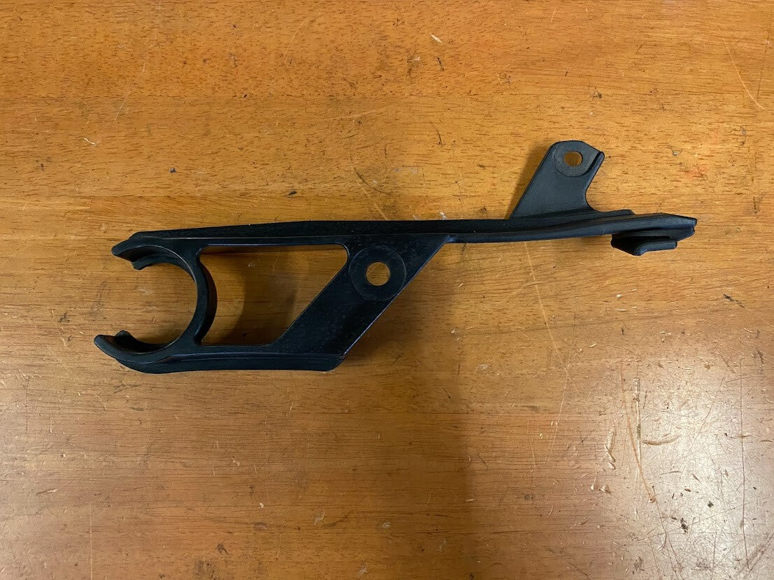 Rear Chain Guide Seal Yamaha MT-09 SP 2020