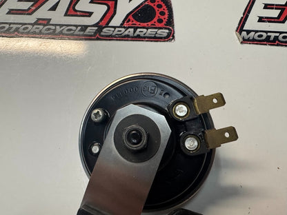 Yamaha YZF R1 2017-2025 Horn & Bracket OEM Genuine B67-83371-00