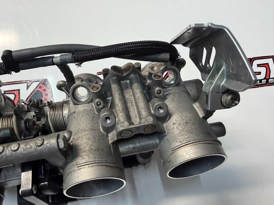 Throttle Bodies TPS Suzuki GSF 1250 S Bandit 2007-2016 OEM 13405-18H02