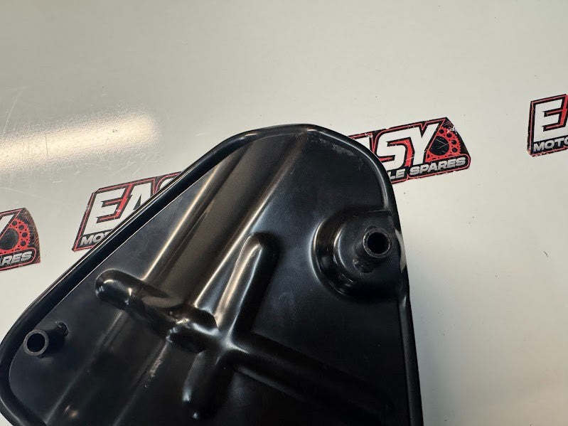 Suzuki VL 1500 Intruder 1998-2004 Secondary Intake Airbox Assy OEM 18780-10F00