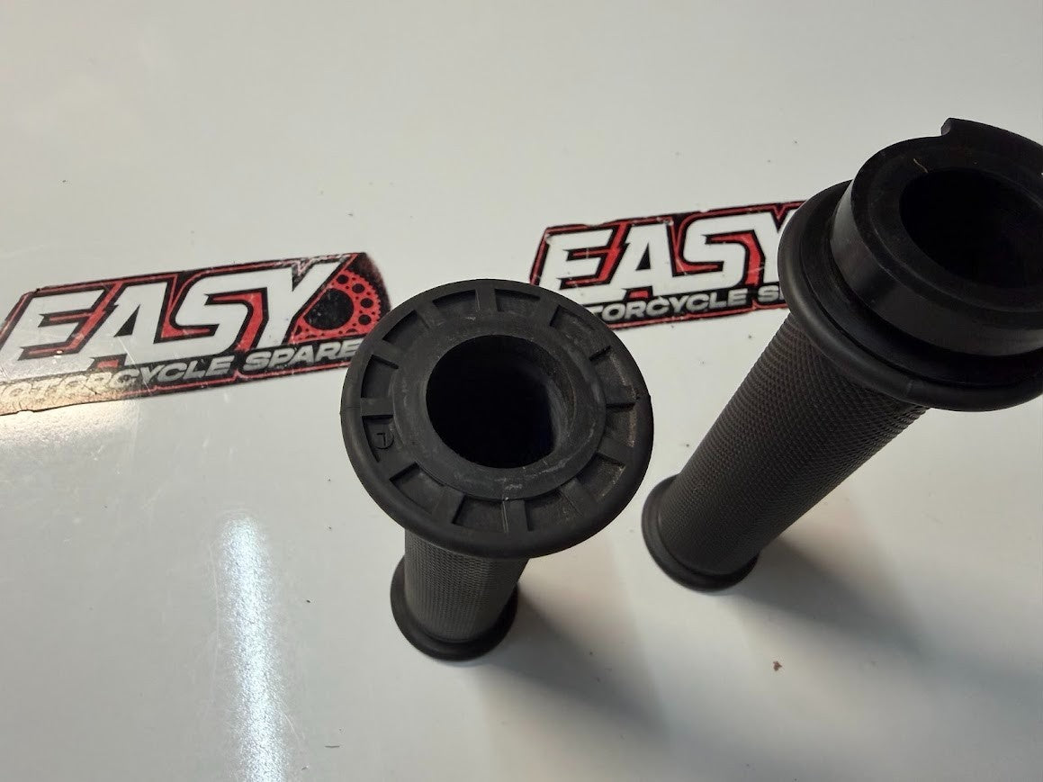 Throttle Tube w/Renthal Grips Suzuki GSXR 1000 2005-2008 OEM 57110-29G02-291