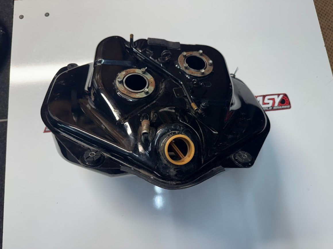 Suzuki VL 1500 Intruder 1998-2004 Fuel Tank OEM Genuine 44110-10F00