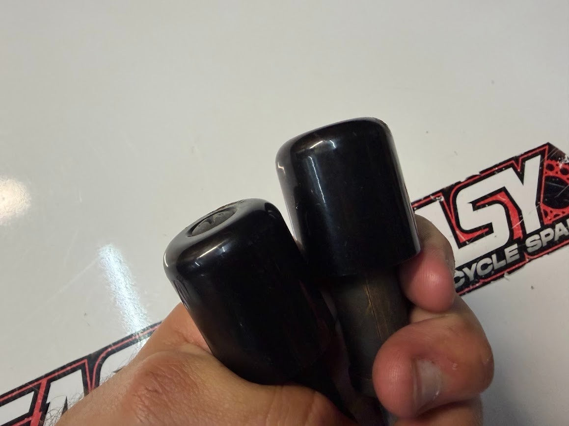 Bar End Weights Suzuki GSF 1250 S Bandit 2007-2012 OEM 56200-38824