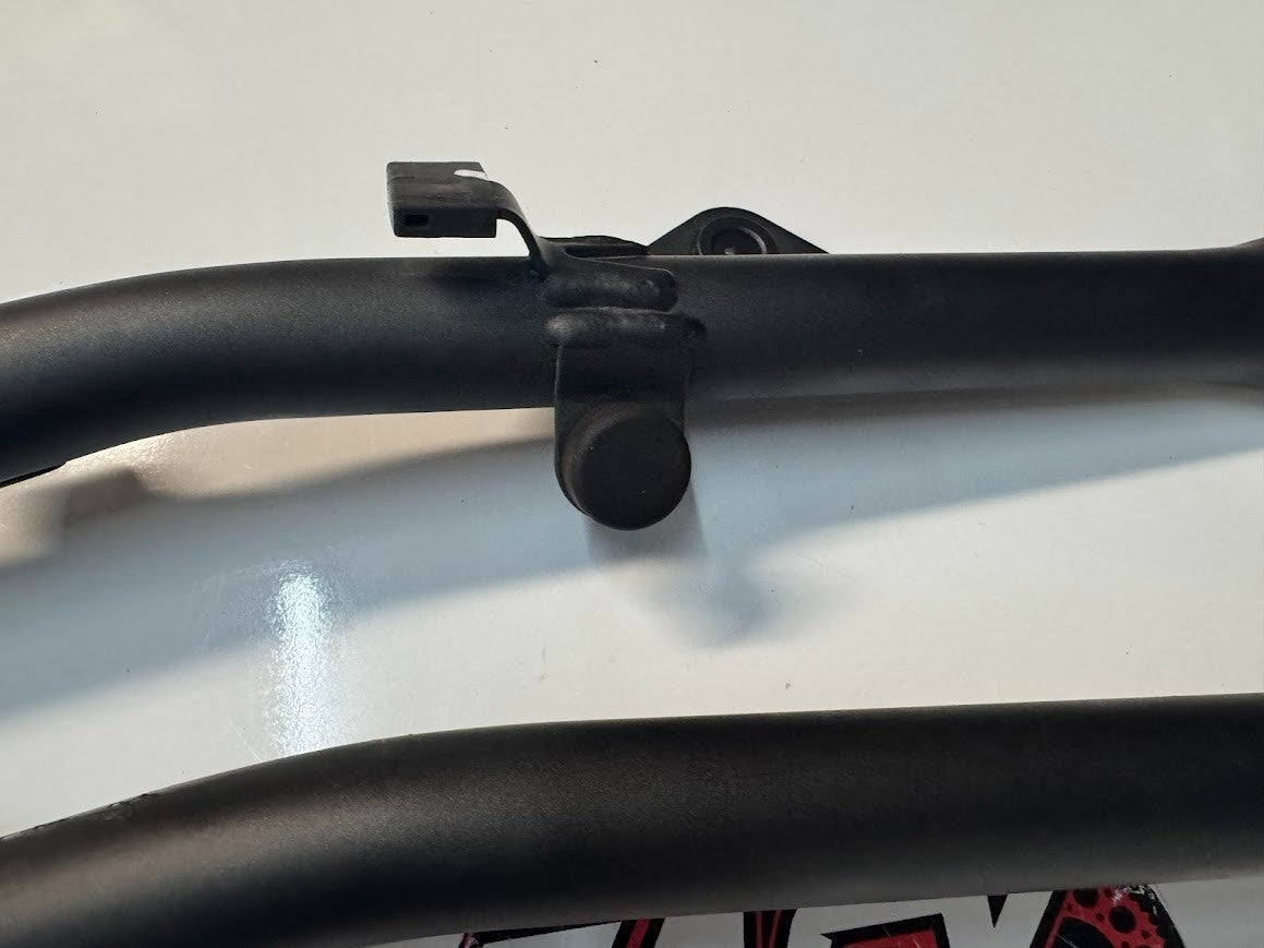 Kawasaki Vulcan S 650 2015-2025 Lower Subframe Rails OEM Genuine 31064-0652-18R